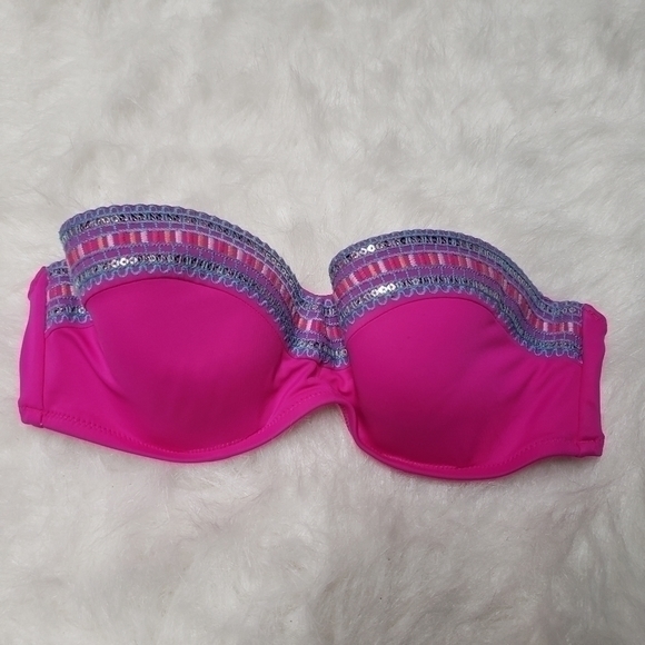 Bikini top - Picture 1 of 3